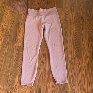 Vuori mauve women’s leggings. Size M